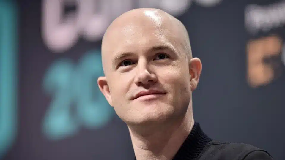 Brian Armstrong Deletes Most of His Old Tweets, Is There a Reason for This?