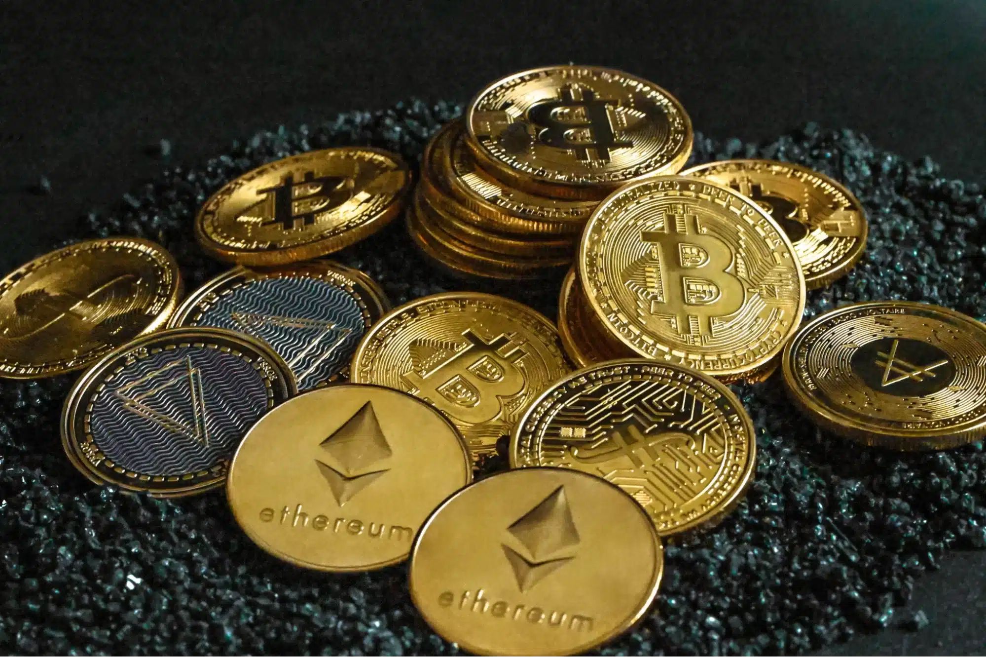 Moo Deng Skyrockets 108% While Bitcoin Stays Above $104K Mark
