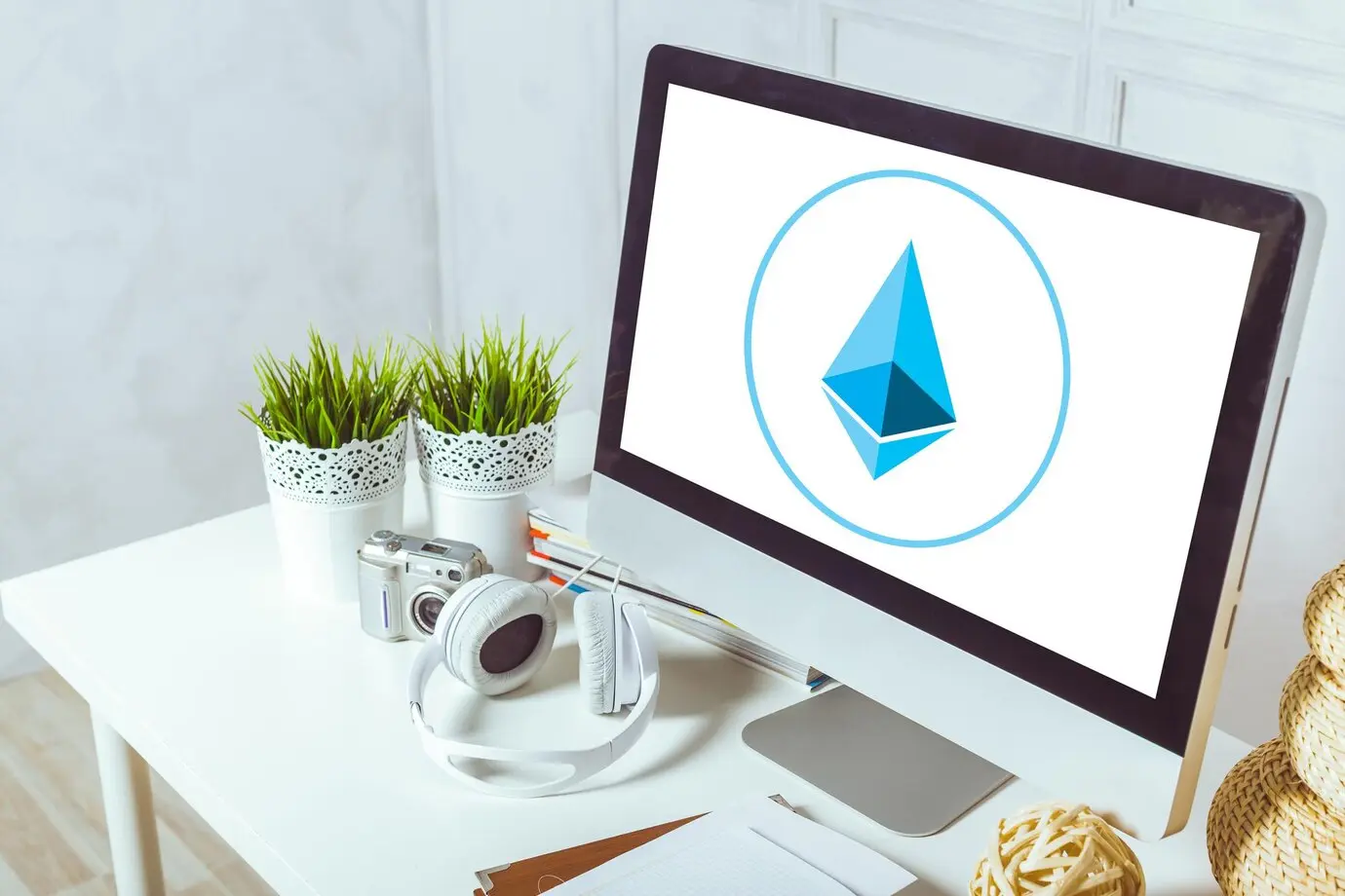 Ethereum (ETH) 