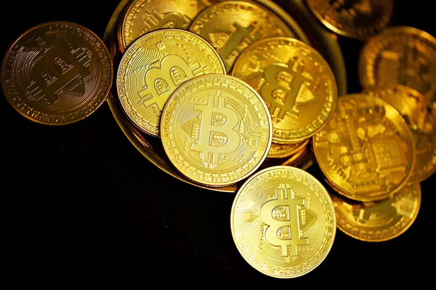 Chainlink Price Faces Pressure as $10 Support Nears 