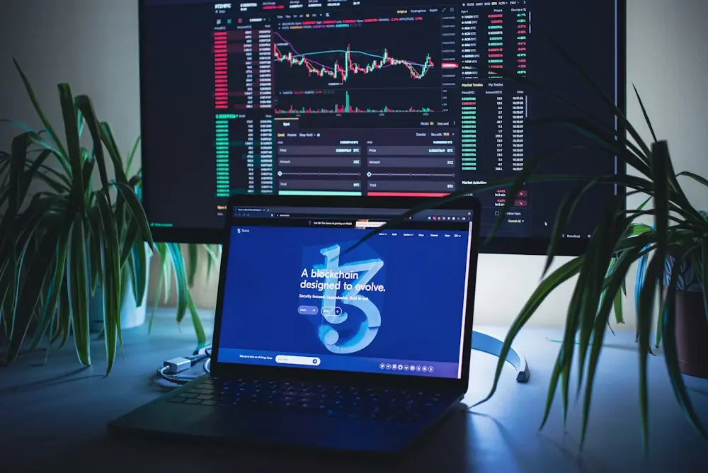 XRP's Next Move: Holding Support While Eyeing Breakout Levels 