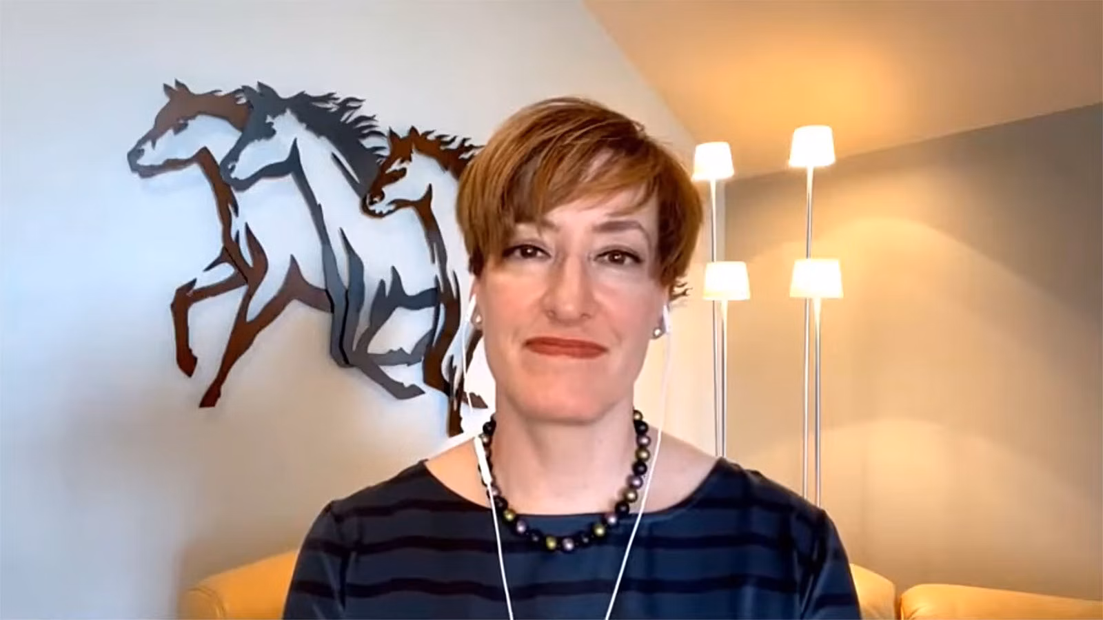 XRP Army Fires Back at Caitlin Long, Says ‘She Has No Clue’ – Here’s What’s Trending