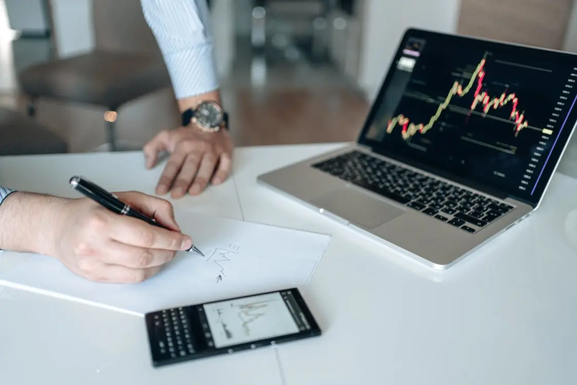 ZKP Attracts Millions in Early-Stage Funding While Traders Sit on the Sidelines Watching Uniswap & Tron Drift in Uncertainty 2 Tron TRX Price Holds Its Breakout,